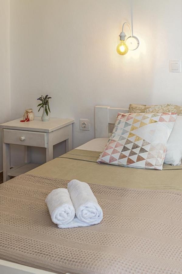Dahlia Apartments And Studios Алики Экстерьер фото